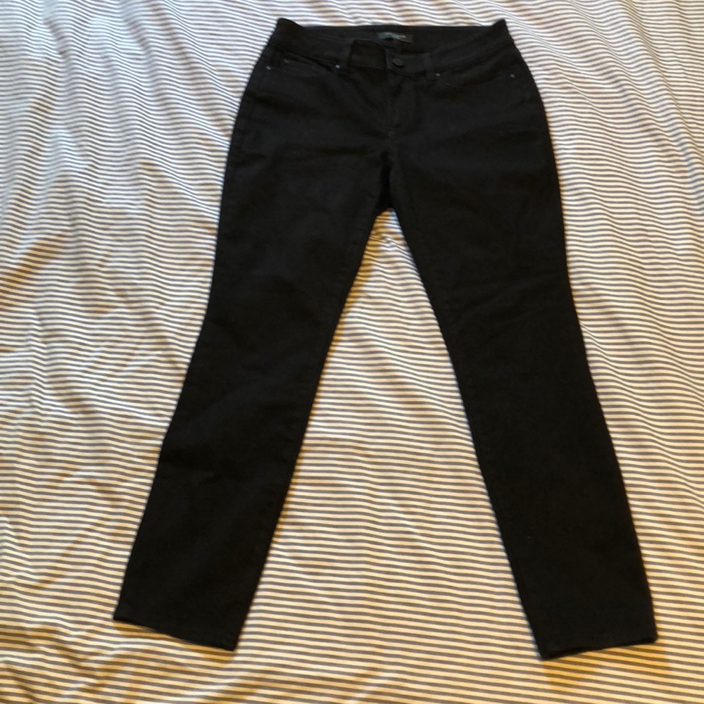 Ann Taylor Black Curvy Skinny Jeans in 6 Petite